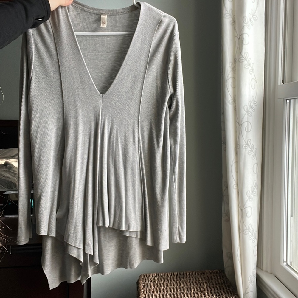 Gray Elan top